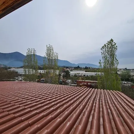 Pansiyon Bar Kafe Pjetri *