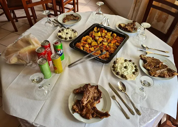 Bar Kafe Pjetri Patza-Kuqani