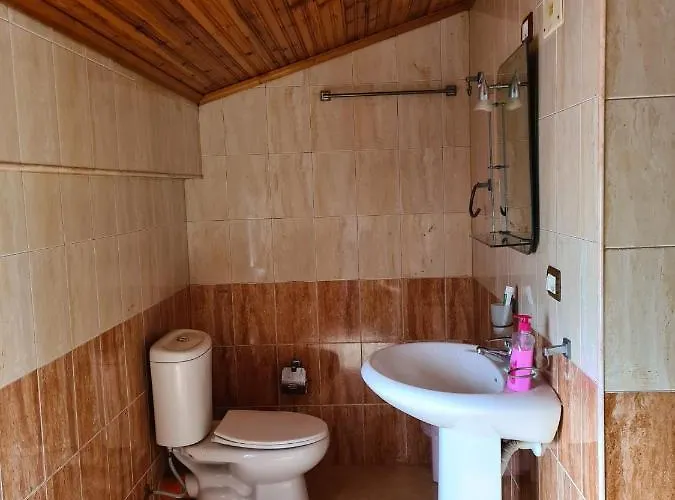 Séjour chez l'habitant Bar Kafe Pjetri