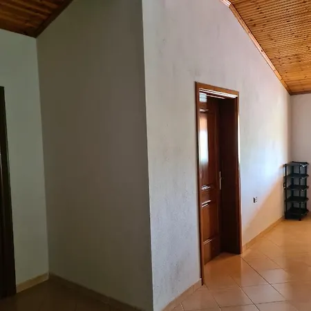 Bar Kafe Pjetri Patza-Kuqani