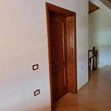 Bar Kafe Pjetri Pansiyon