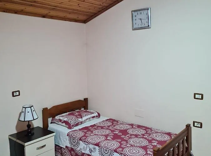 Bar Kafe Pjetri Patza-Kuqani