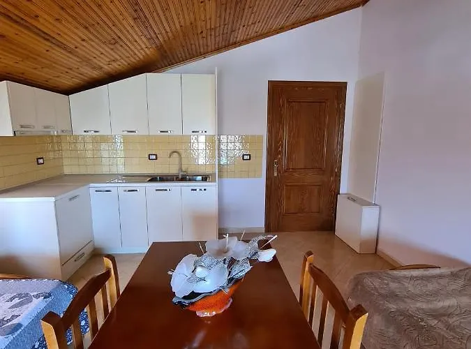 Bar Kafe Pjetri Patza-Kuqani