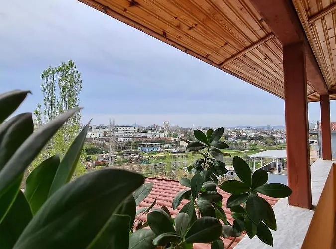 民宿 Bar Kafe Pjetri *