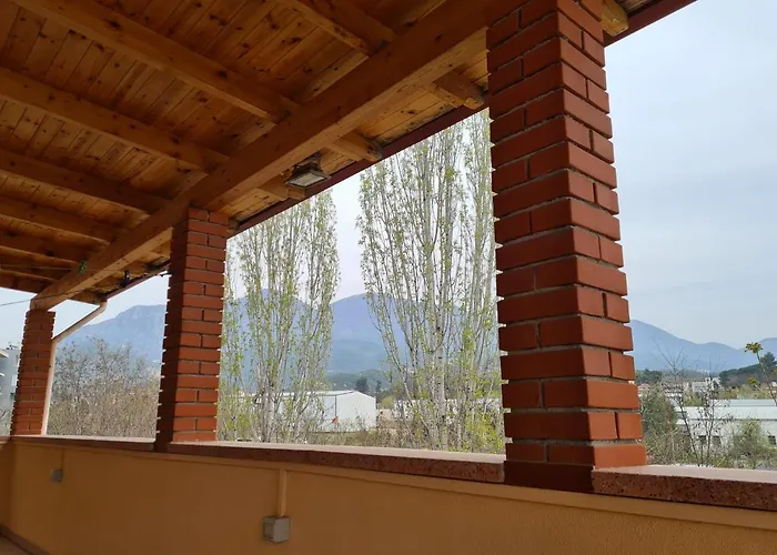 民宿 Bar Kafe Pjetri *