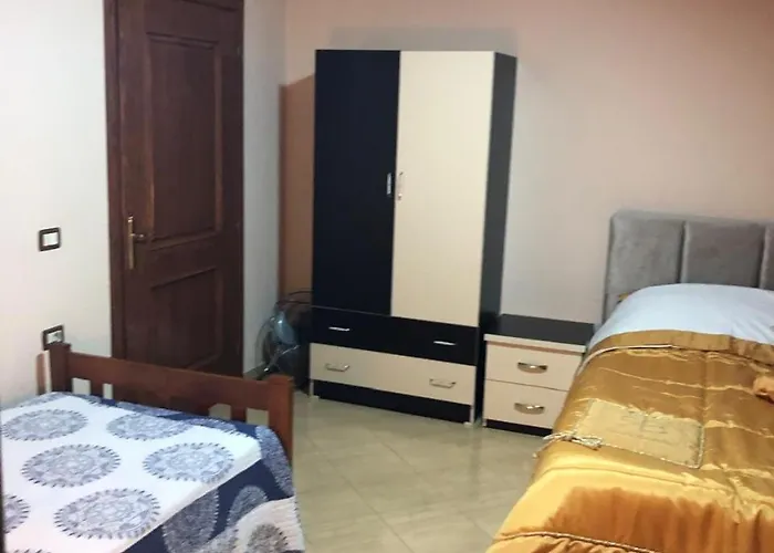 民宿 Bar Kafe Pjetri *